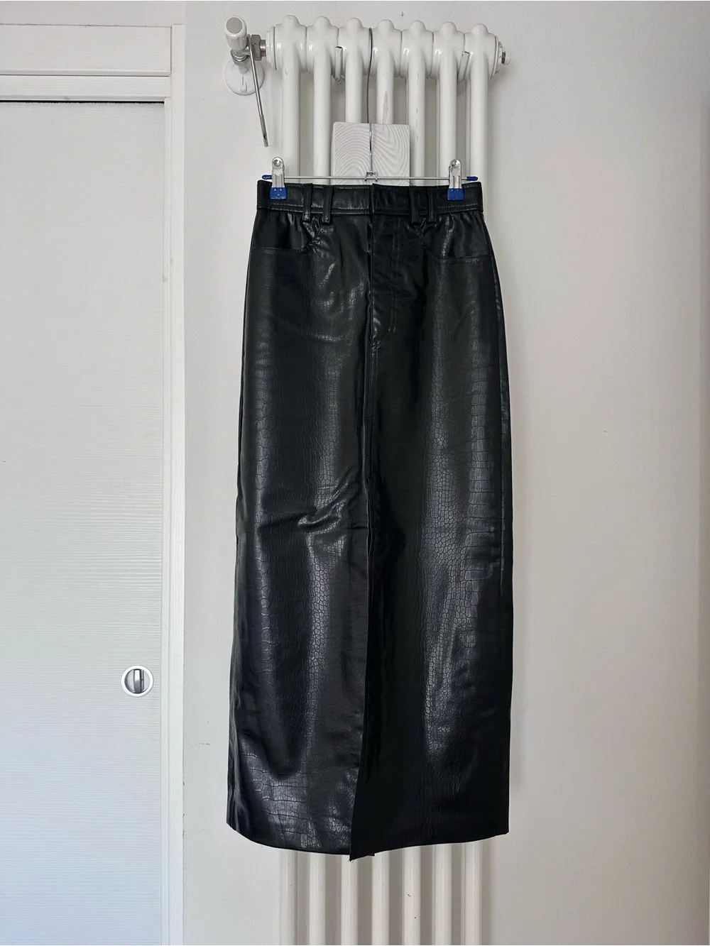 Zara Black Faux-Leather Midi Skirt in croco print